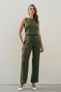 Conjunto de Regata Recortes e Calça Reta