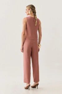 Conjuntode Alfaiataria de Regata Crop Transpassada e Calça Reta