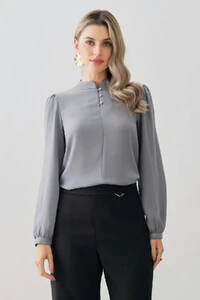 Blusa Manga Longa Punho Gola Baixa Mini Botões Triple