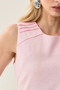 Conjunto de Linho de Blusa Regata Ombro Pregas e Shorts