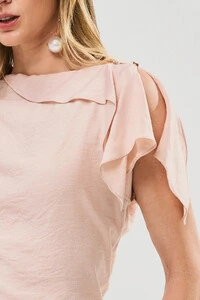 Blusa Assimétrica Manga Morcego Gola Fluida Ombro Gold Double