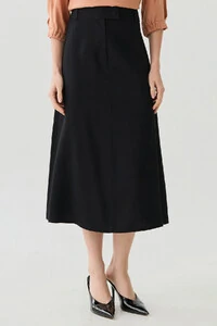 Saia Midi Evasê Botão Forrado