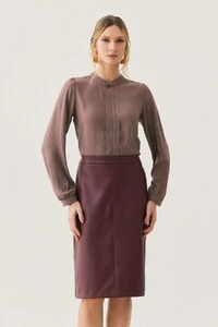 Blusa Manga Longa Punho Gola Baixa Mini Botão Forrado Pregas