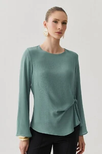 Blusa Dupla Assimétrica de Chiffon Yoryu Manga Longa Evasê Lateral Drapeada