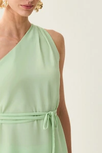 Conjunto de Blusa Regata Assimétrica Um Ombro Só Prega Cinto e Saia Midi