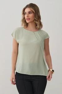 Blusa Assimétrica Manga Morcego Faixa Drapeada