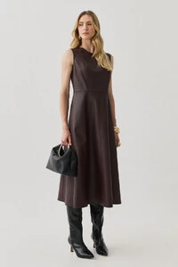 Vestido Midi Evasê Regata de Couro Recortes
