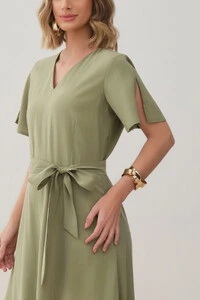 Vestido Midi Evasê Manga Abertura Decote V Cinto