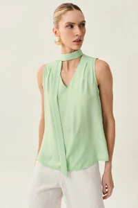 Regata Gola Baixa Laço Decote V Ombro Prega