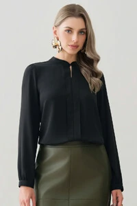 Blusa Manga Longa Punho Gola Baixa Mini Botão Forrado Pregas