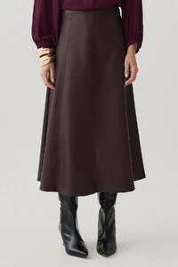 Saia Midi Evasê de Couro Recortes