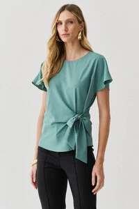 Blusa Manga Morcego Evasê Cinto Embutido