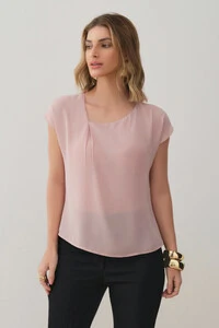 Blusa Manga Morcego Decote Assimétrico Prega