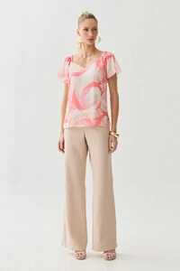 Blusa Abstrata Manga Raglan Decote Coração Ombro Elástico