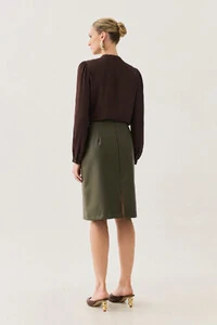 Camisa Manga Longa Punho Gola Baixa Decote v