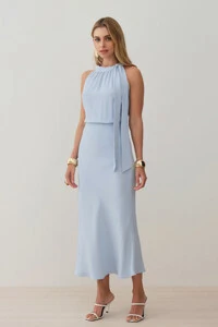 Conjunto de Blusa Regata Frente Única Laço e Saia Midi Evasê