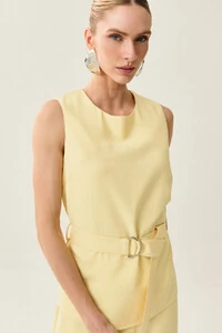 Conjunto de Alfaiataria de Blusa Regata Cinto e Calça Wide Leg