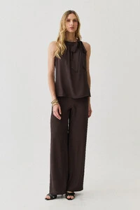 Conjunto de Blusa Regata Frente Única Laço e Calça Pantalona Slim