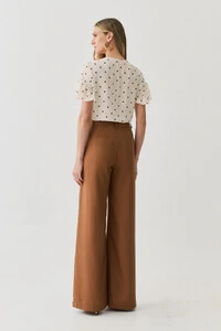Blusa Poa Manga Franzida Decote Babado Laço