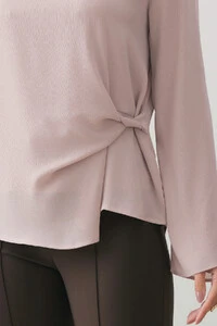 Blusa Dupla Assimétrica de Chiffon Yoryu Manga Longa Evasê Lateral Drapeada