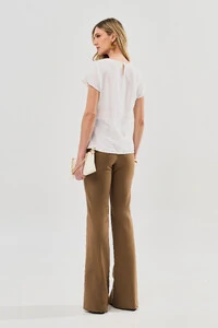 Blusa Manga Morcego Faixa Transpassada Fenda Lateral Direita