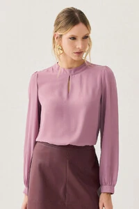 Blusa Manga Longa Punho Gola Baixa Vazada Gota