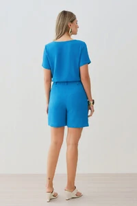 Conjunto Blusa Decote V e Shorts Botão Forrado