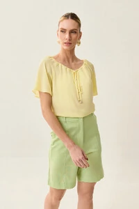 Blusa Manga Raglan Decote Canoa Laço Puxante Ponteira Gold