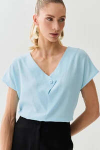 Blusa Manga Morcego Decote V Transpassado Botão Forrado