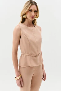 Conjunto de Alfaiataria de Blusa Regata Recorte Cinto Gold e Calça Reta