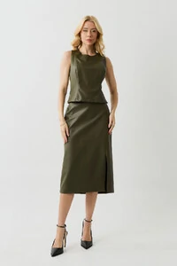 Conjunto de Couro de Regata Crop Recorte e Saia Midi Recorte Fenda Lateral