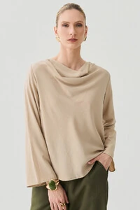 Blusa de Cetim Manga Longa Flare Decote Drapeado