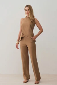 Conjunto de Blusa Regata Frente Única Transpassada e Calça Reta