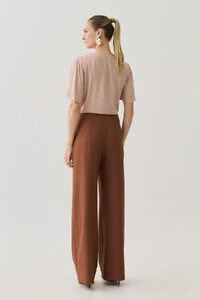 Pantalona Slim de Alfaiataria Bolso Faca Discreta