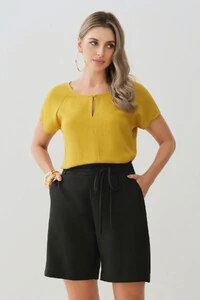 Blusa Manga Raglan Decote Gota Mini Botão Forrado