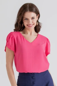 Blusa manga aberta botão forrado