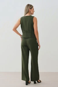 Conjunto de Alfaitaria Colete e Calça Reta Botões Forrados