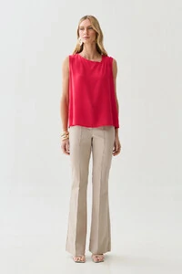 Regata Assimétrica Decote V Ombro Pregas