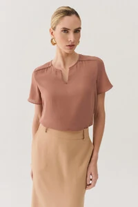 Blusa Decote Cavado Ombro Nervura