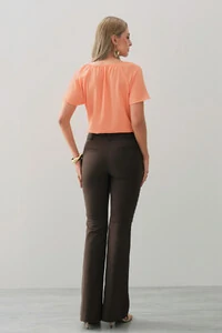 Blusa Manga Raglan Decote Babado Laço