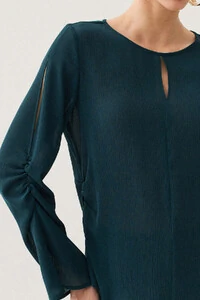 Blusa de Chiffon Yoryu Decote Gota Manga Longa Evasé Cut Out Franzida