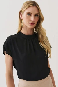 Blusa Manga Morcego Gola Baixa