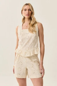 Conjunto de Laise de Algodão de Blusa regata Crop Decote Quadrado Babado e Shorts Pregas Double