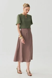 Blusa Manga Evasê Decote Vazado Gold