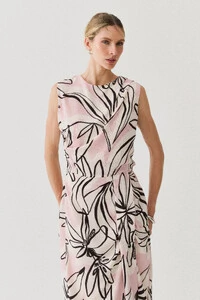 Conjunto Assimétrico Floral de Regata Crop Pregas Double e Saia Midi Pregas