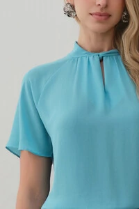 Blusa Manga Raglan Gola Baixa Torcida Decote Gota Franzido