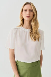 Blusa Manga Evasê Decote Redondo Ombro Prega