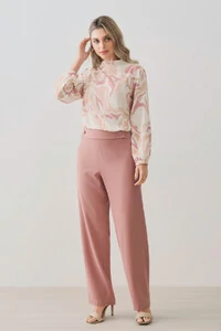 Blusa Assimétrica Abstrata Manga Longa Punho Double Gola Careca Baixa Ombro Direito Pregas Double