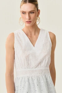 Regata de Laise de Algodão Acinturada Recorte Decote V