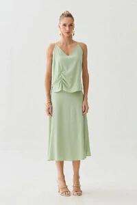 Conjunto de Blusa de Alcinha Assimétrica Decote V Lateral Pregas e Saia Midi Godê